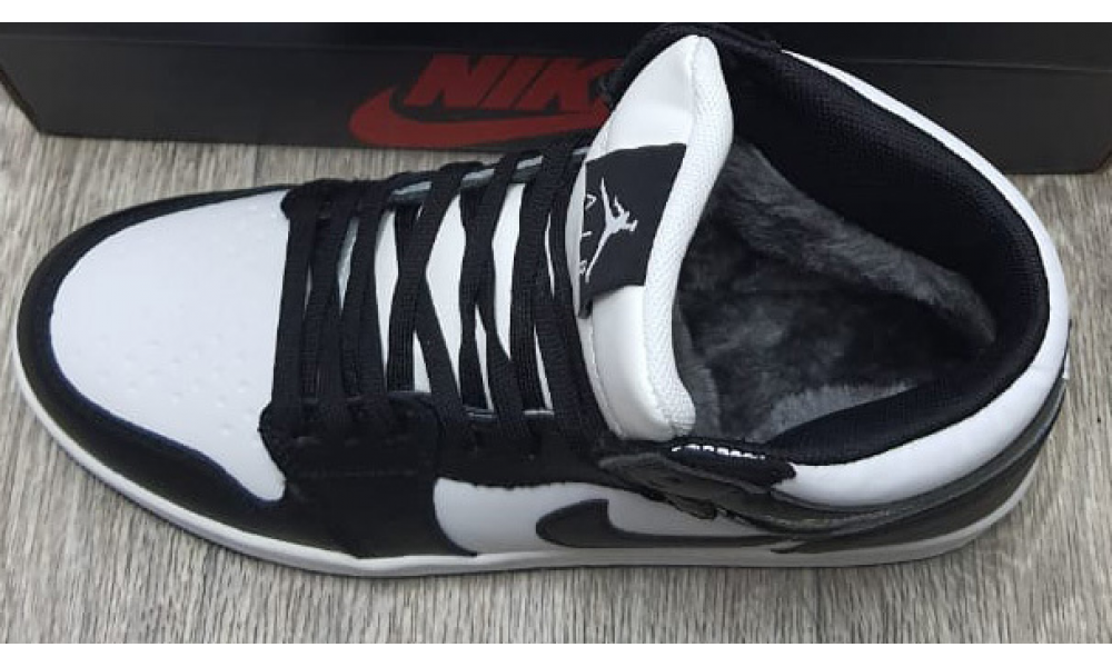 Nike air jordan 1 retro clearance high og black and white